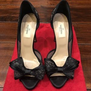 Valentino lace bow heel